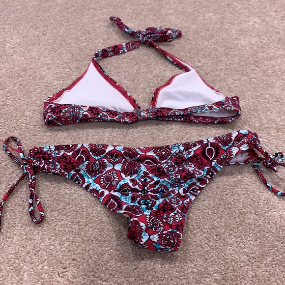 bikini - Picture 3 of 4